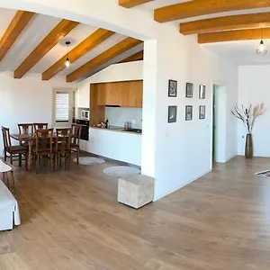 Albanian Traditions Legacy Apartament